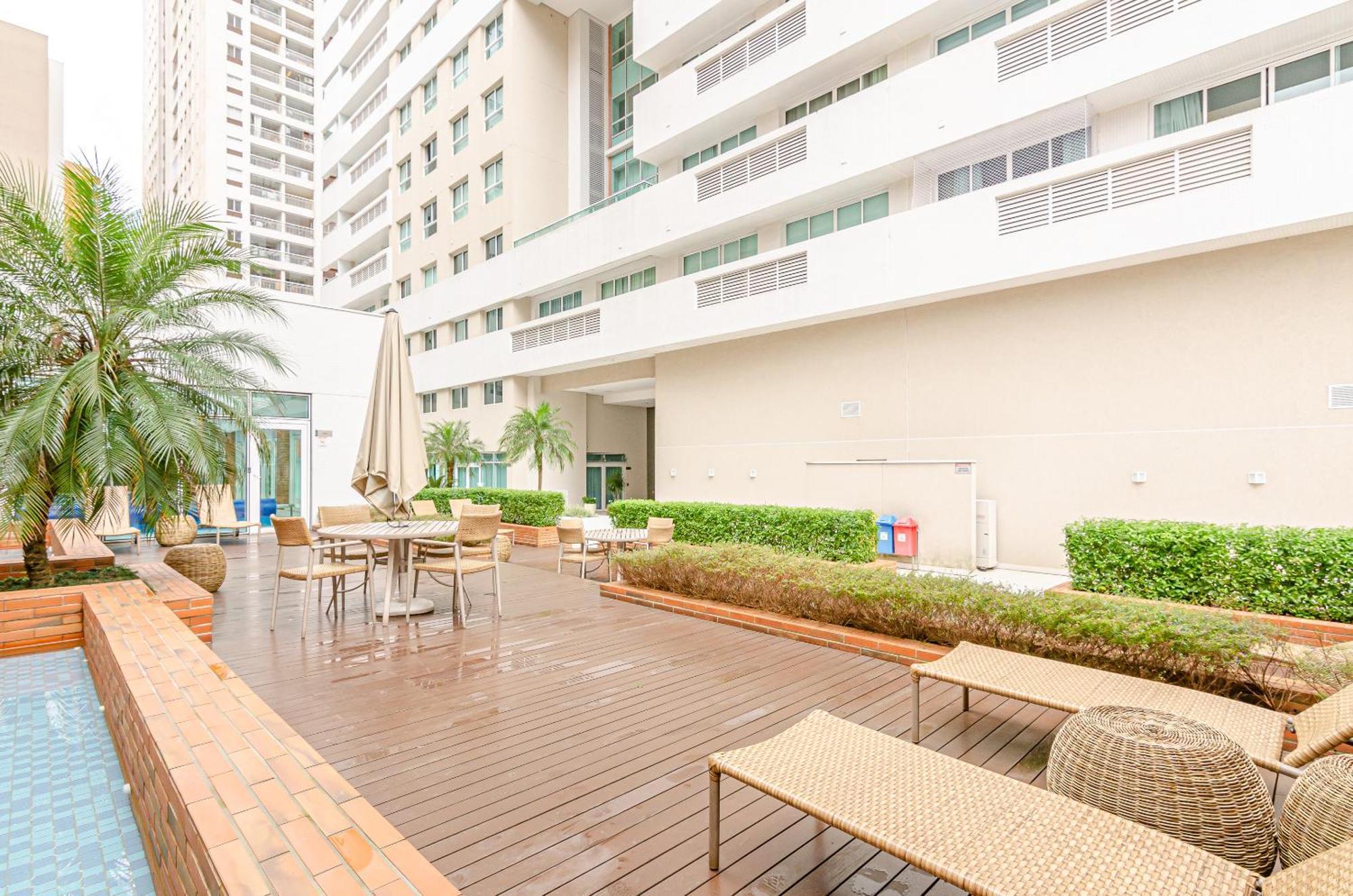 Lifespace Curitiba - Apartamentos Urooms Eksteriør bilde