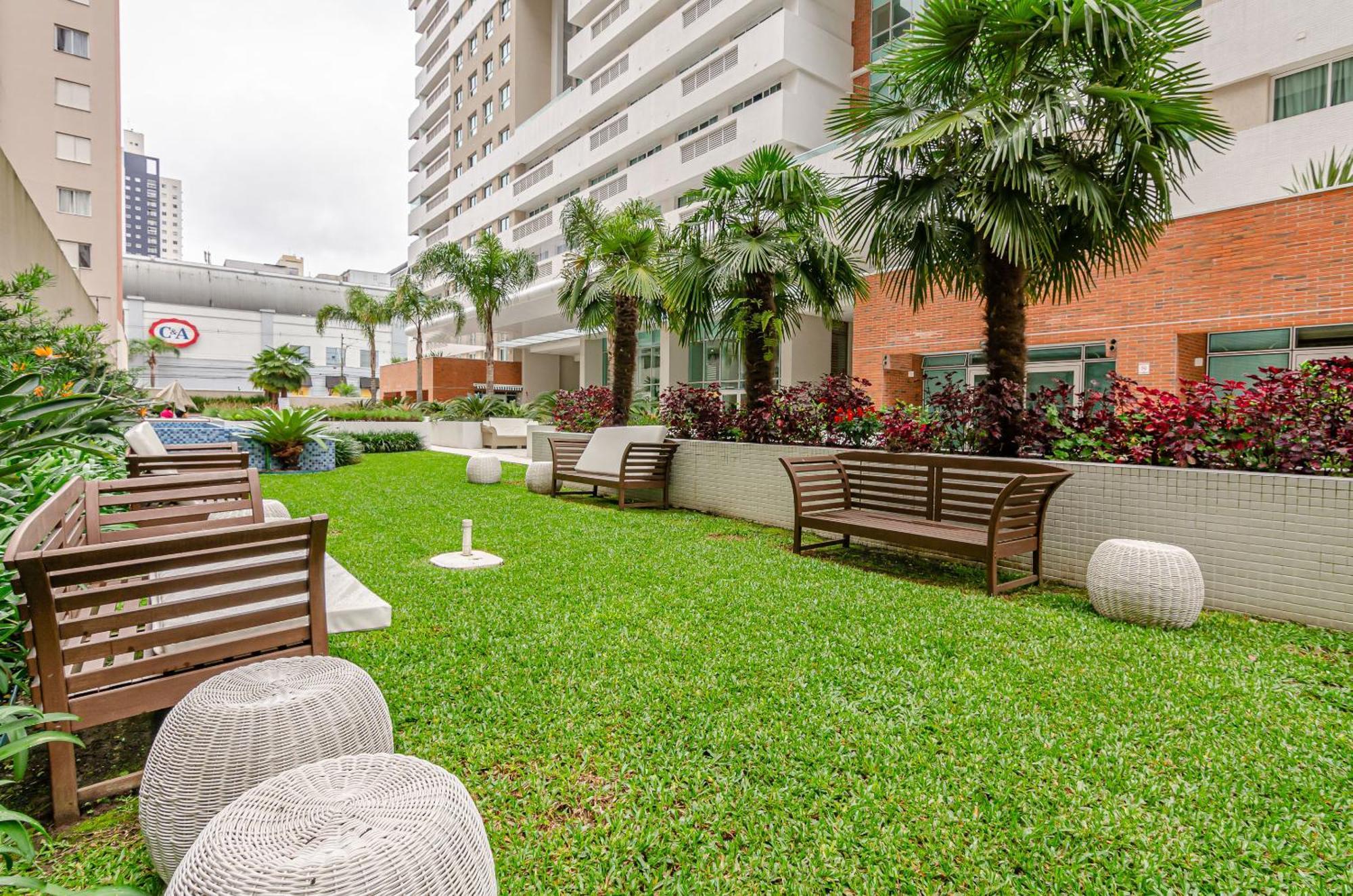 Lifespace Curitiba - Apartamentos Urooms Eksteriør bilde